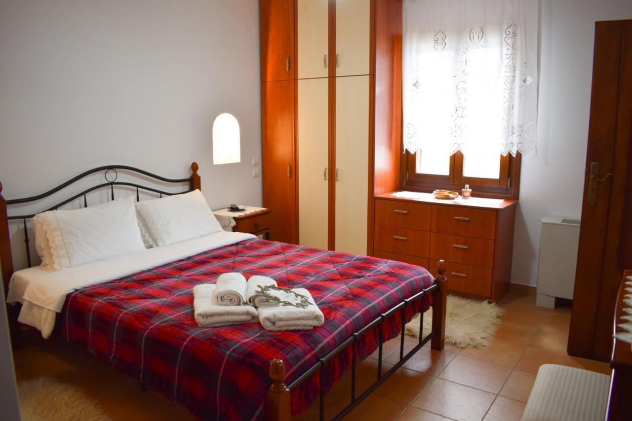 Sunshine House For 9, Cozy Set Up,Verandas, Sea View. Karterádosz Kültér fotó