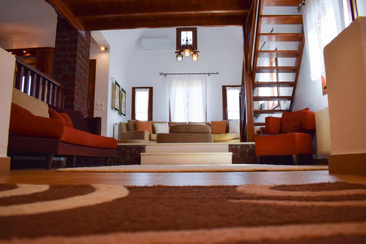 Sunshine House For 9, Cozy Set Up,Verandas, Sea View. Karterádosz Kültér fotó
