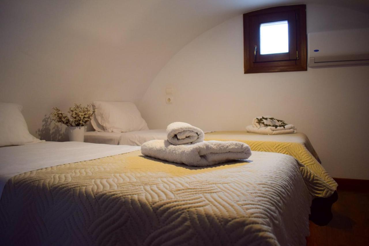 Sunshine House For 9, Cozy Set Up,Verandas, Sea View. Karterádosz Kültér fotó