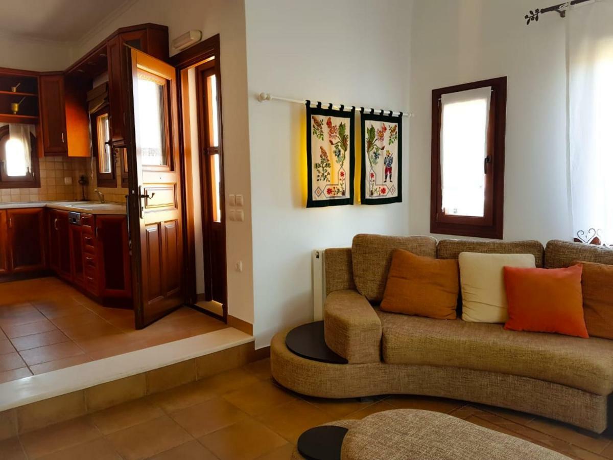 Sunshine House For 9, Cozy Set Up,Verandas, Sea View. Karterádosz Kültér fotó