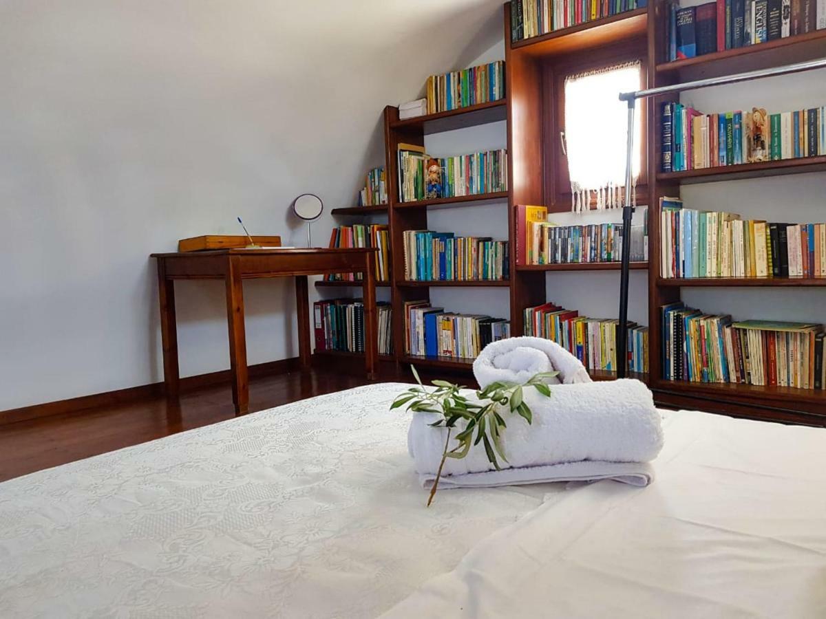 Sunshine House For 9, Cozy Set Up,Verandas, Sea View. Karterádosz Kültér fotó